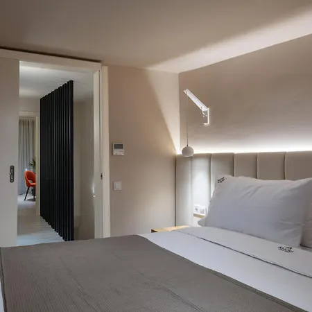 아파트호텔 Anore Luxury 니키티