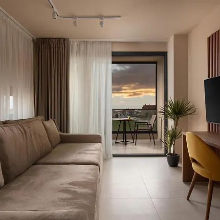 Ξενοδοχείο με διαμερίσματα Anore Luxury