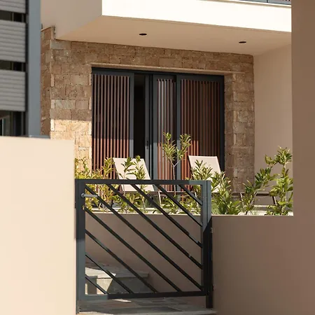 Ξενοδοχείο με διαμερίσματα Anore Luxury Νικήτη